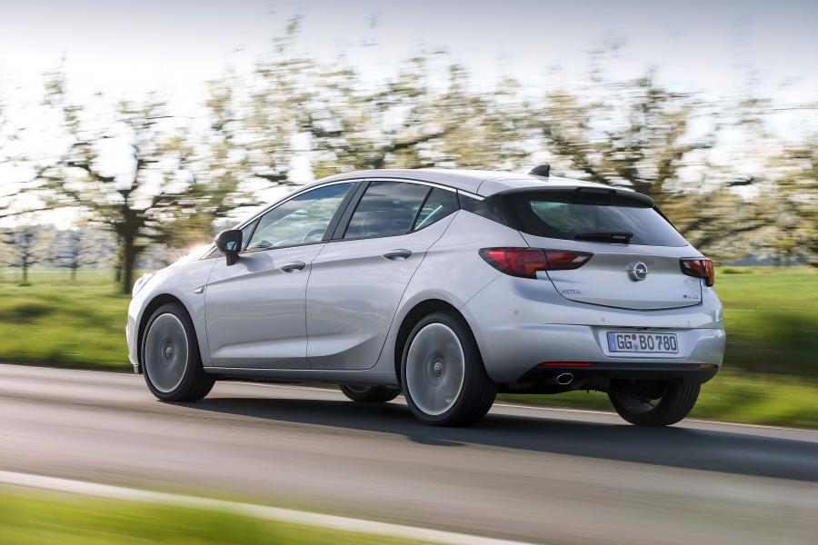  Opel Astra BiTurbo 2016 года  (фото 9 из 13)